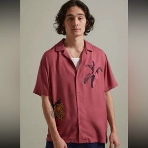 Urban Outfitters UO Buttondown Pop Art Graphic Camp Collar Shirt Men's